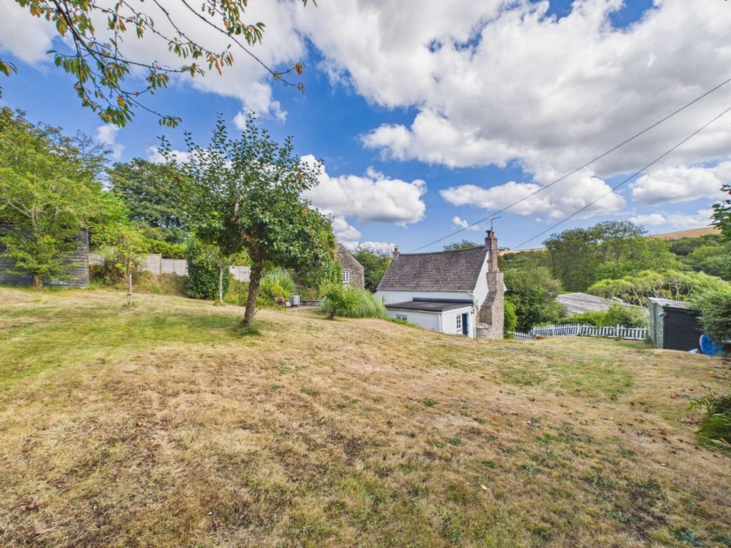 Property photo 2 of 25 5053024
