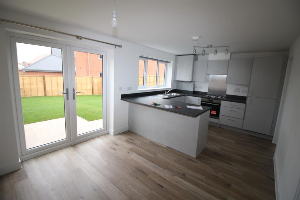 Property photo 2 of 5