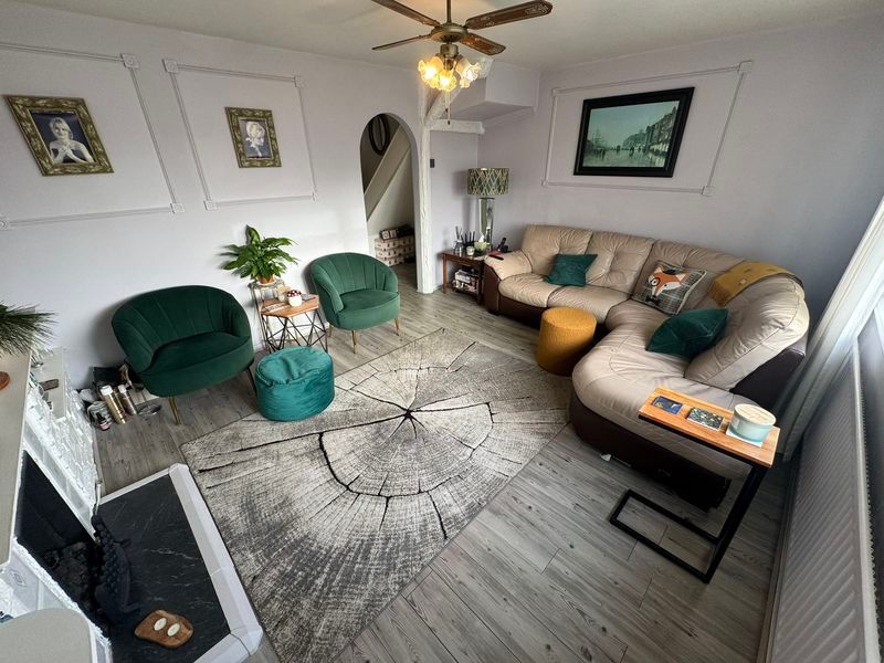 Property photo 3 of 10 Photo 7