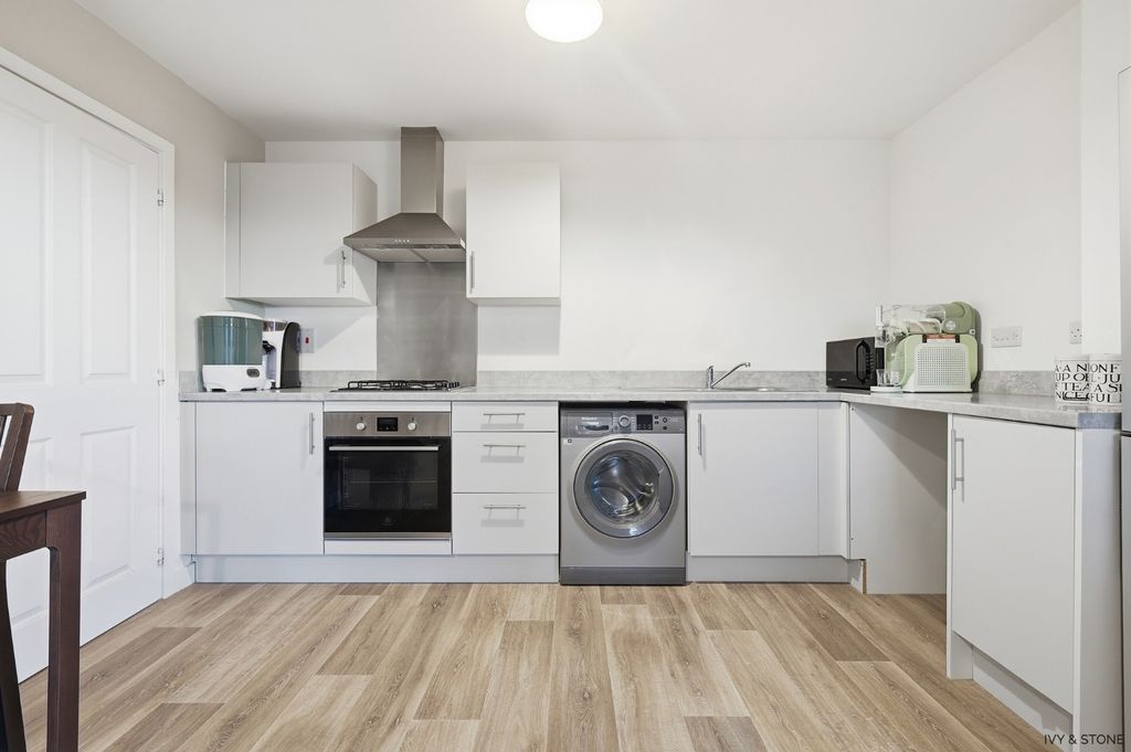 Property photo 3 of 22 4803493