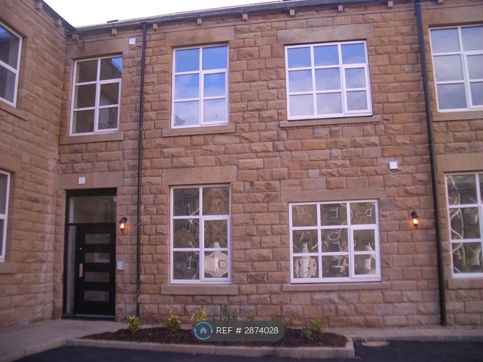 Property photo 1 of 18 Exterior Entrance