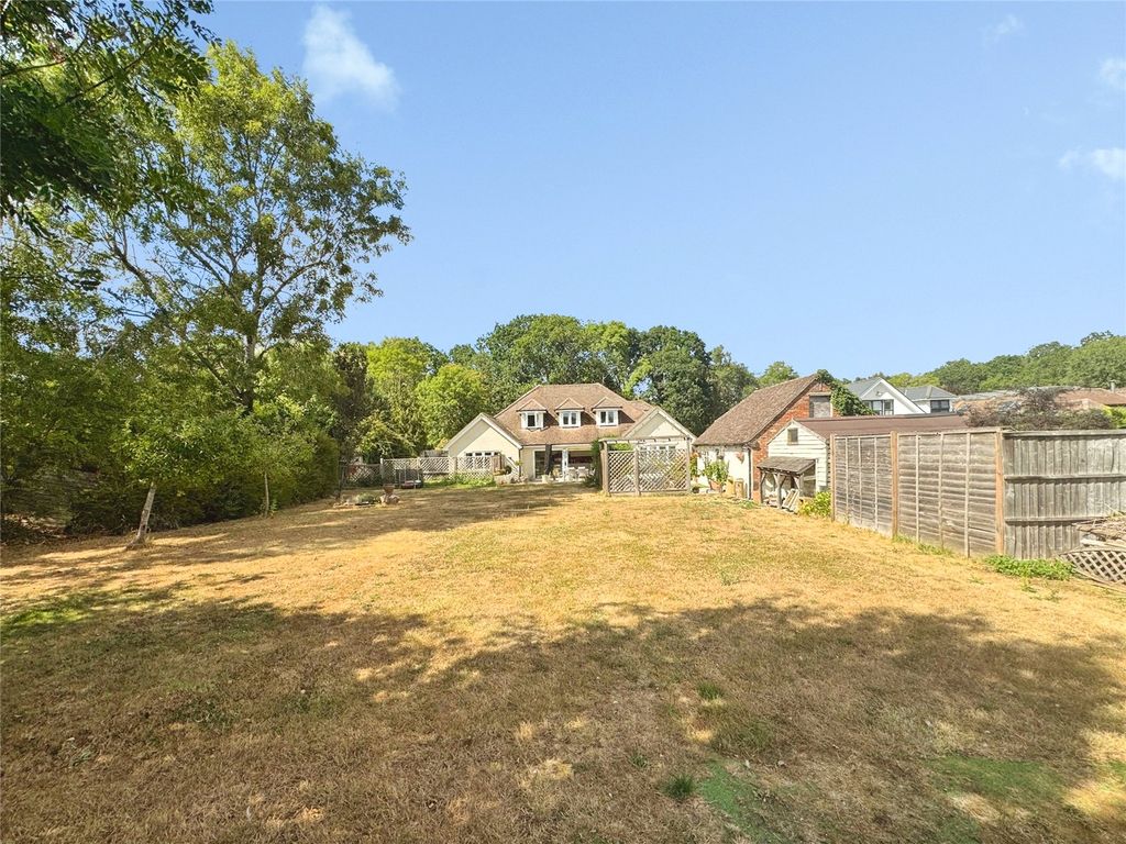 Property photo 3 of 27 Picture No. 10