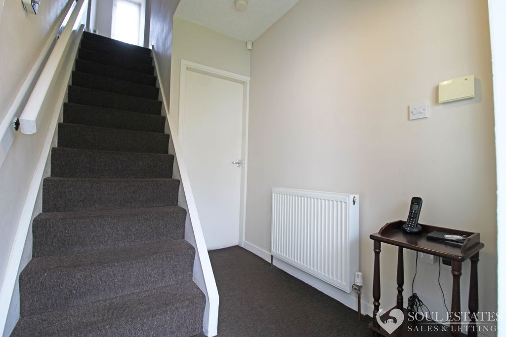 Property photo 3 of 24 Entrance