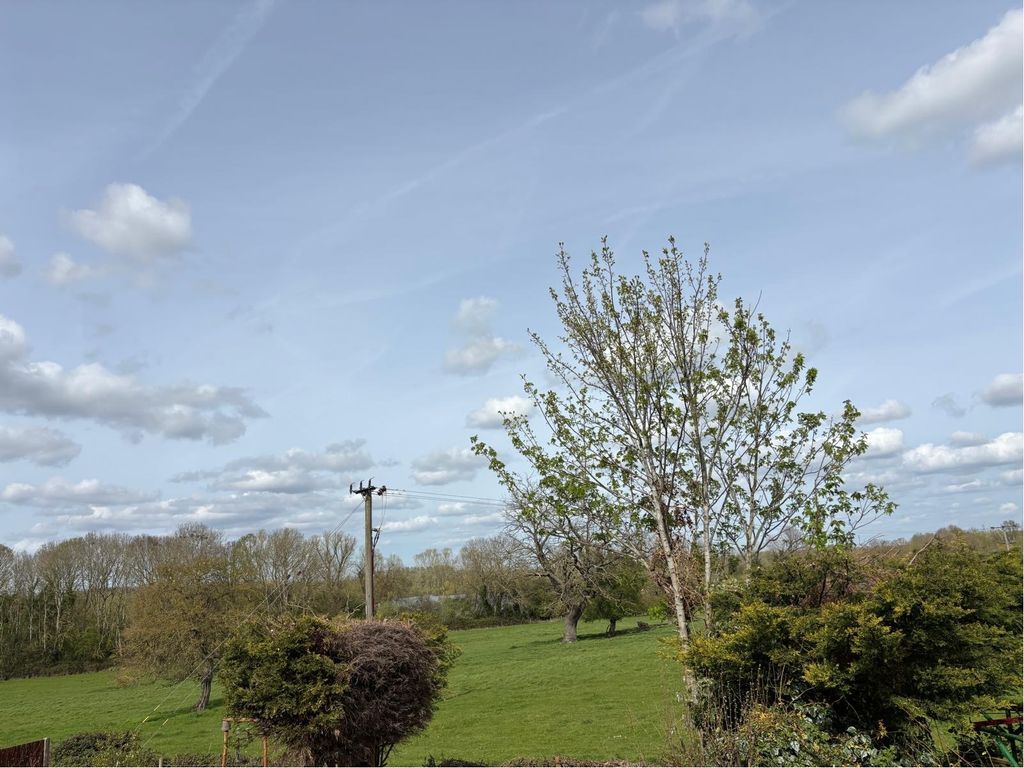 Property photo 2 of 3