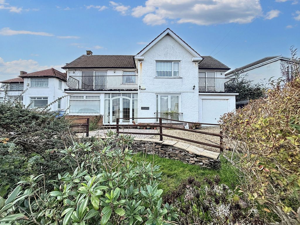 Property photo 1 of 46