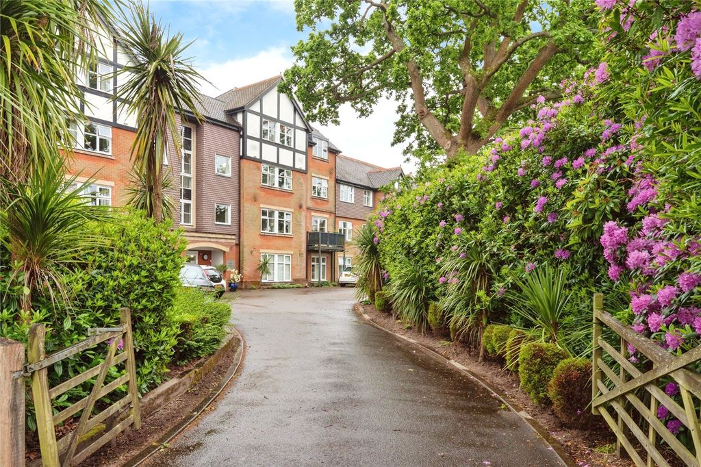 Property photo 3 of 17 Picture No. 20