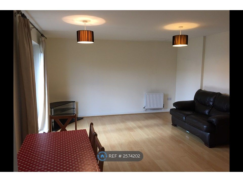 Property photo 3 of 14 Living Room