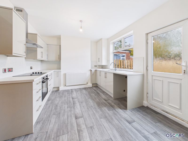 Property photo 3 of 14 Photo 8