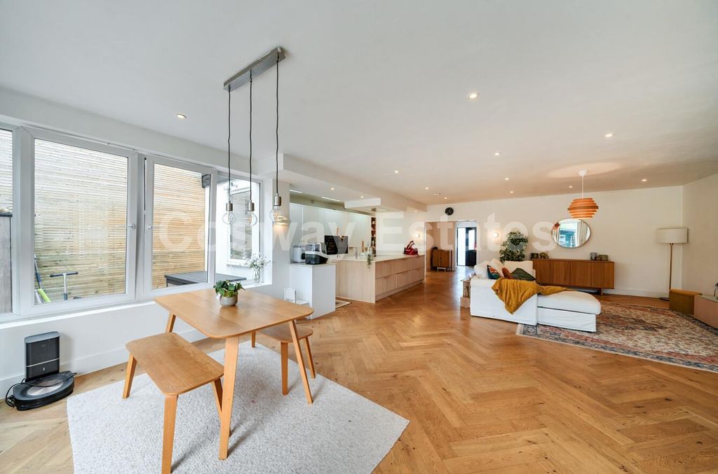 Property photo 2 of 19 660F6Cee-6d9B-4623-9A0E-73cd9Ed4262A.Jpg