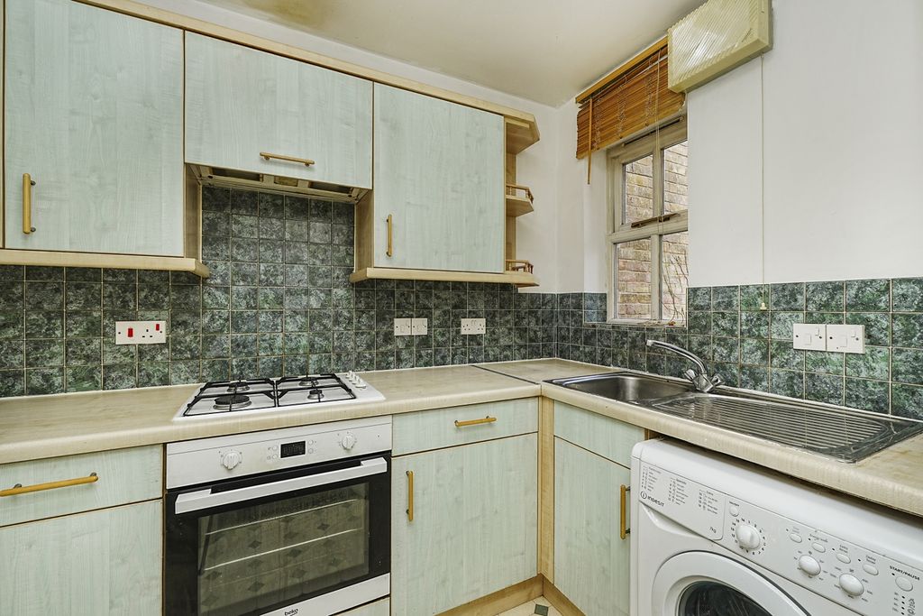 Property photo 3 of 13 Dsc08257