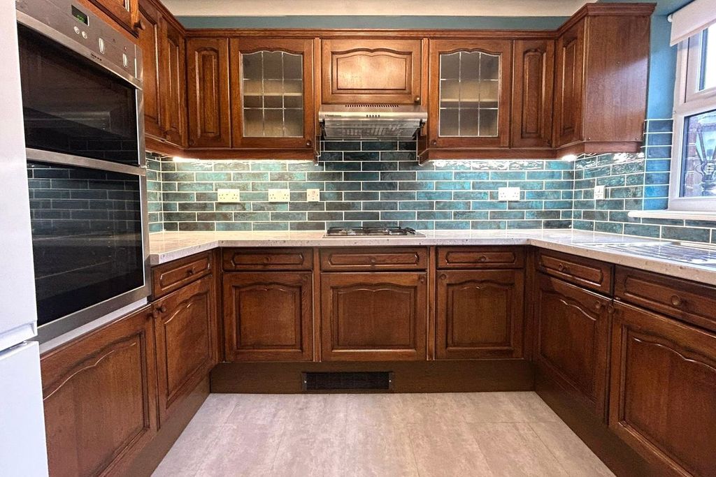 Property photo 2 of 11 Picture No. 03