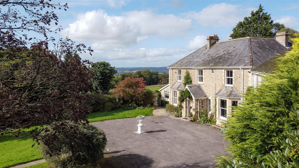 Property photo 1 of 92 Fairwater Head Hotel Drone (20 Of 20).Jpg
