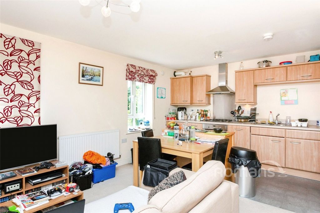 Property photo 3 of 8 Picture No. 13