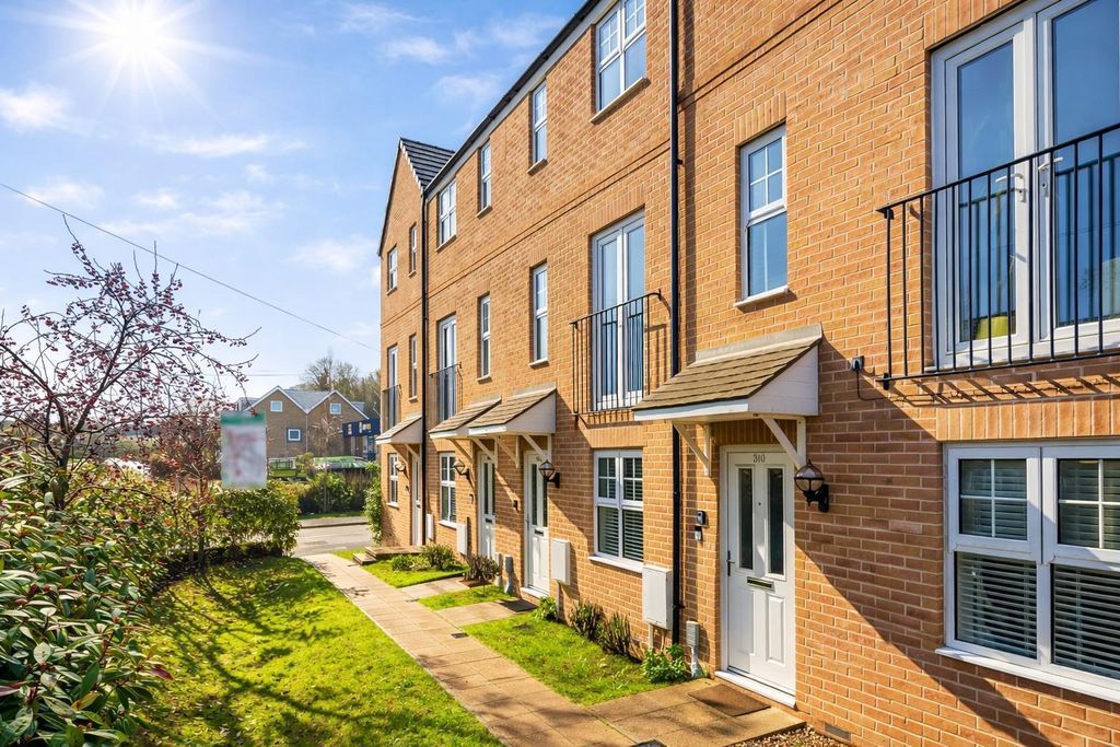 Property photo 1 of 26 Grdn 5.Jpg