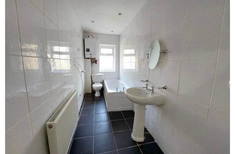 Property photo 3 of 15 10 Sunnybank 8.Jpg
