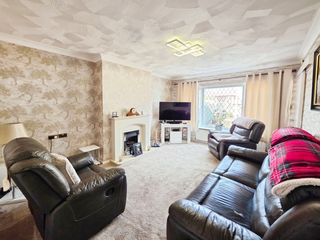 Property photo 3 of 21 Pbox-Img.Jpg