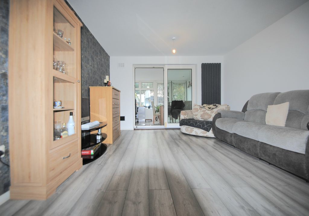 Property photo 1 of 12 Dsc_0410-1-.Jpg