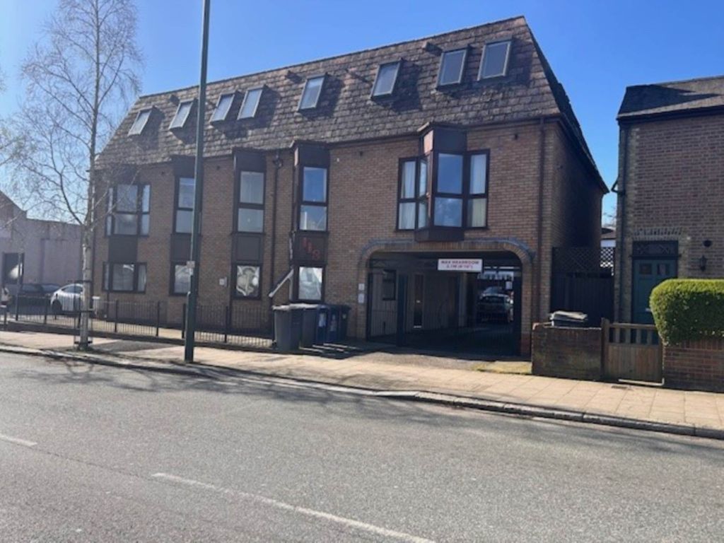 Property photo 1 of 6