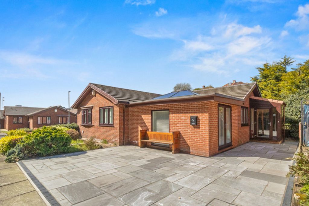 Property photo 1 of 34