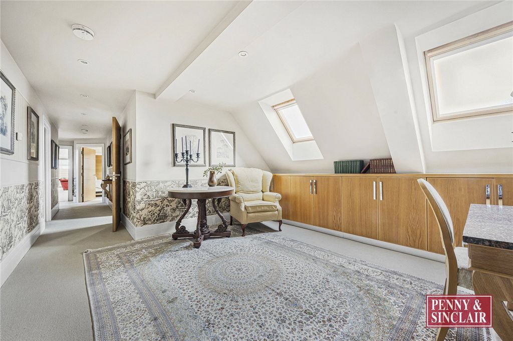 Property photo 3 of 24 Picture No. 25