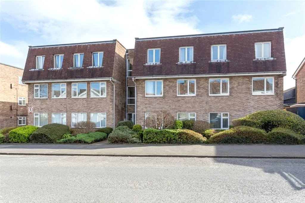 Apartment in Bristol, Golden Hill, Bishopston - View 3