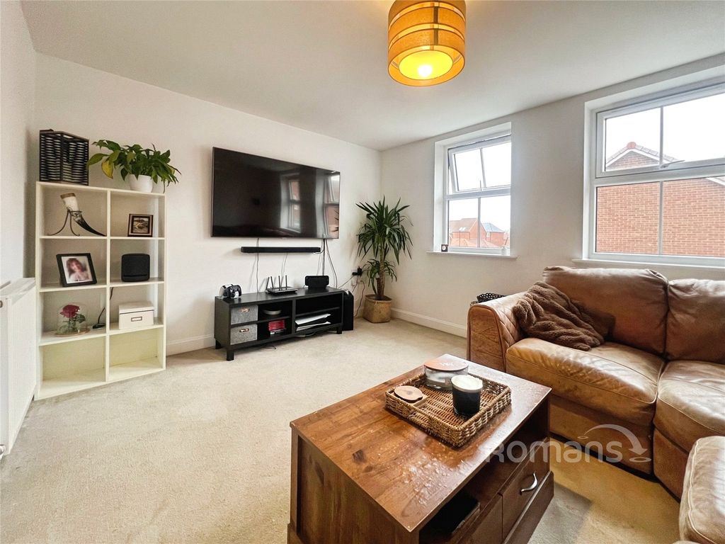 Property photo 3 of 25 Picture No. 23