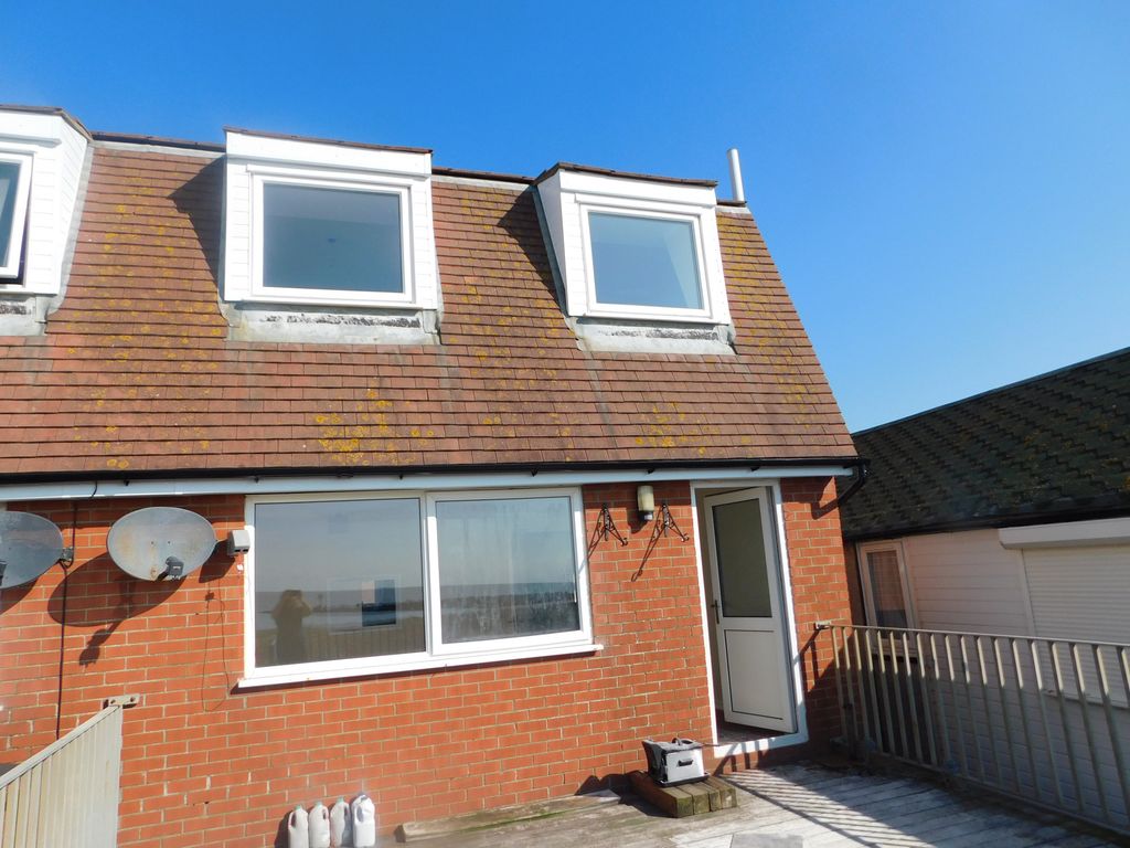 Property photo 3 of 40