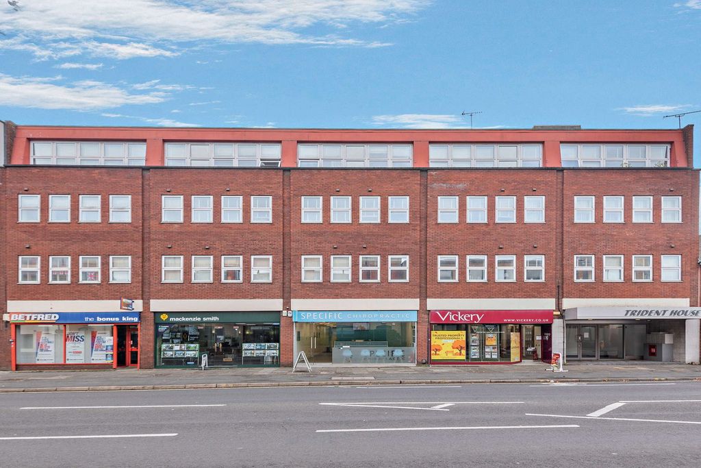 Property photo 1 of 20