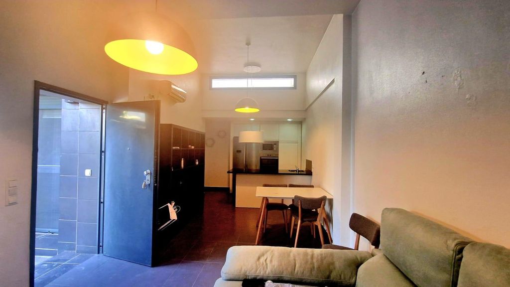 Property photo 3 of 31