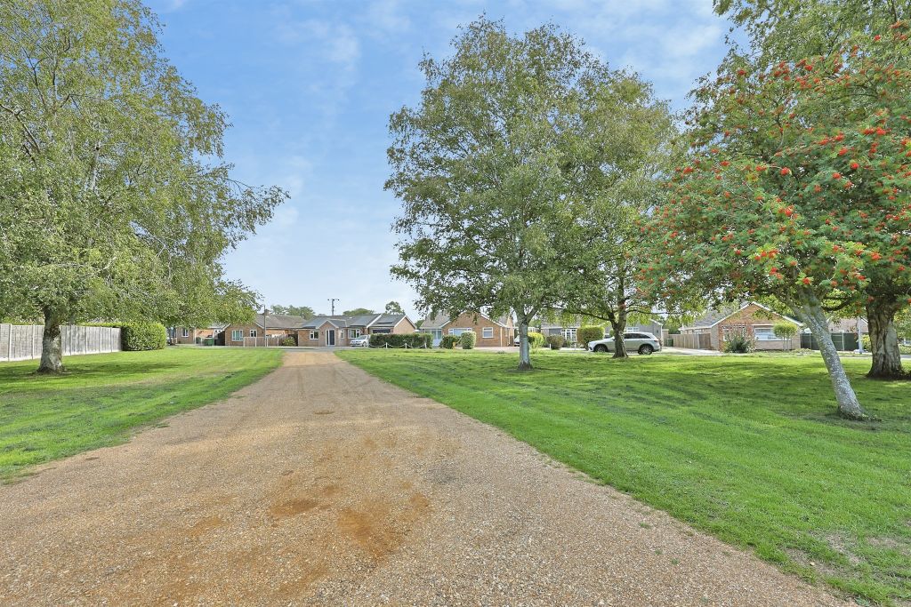 Property photo 2 of 24