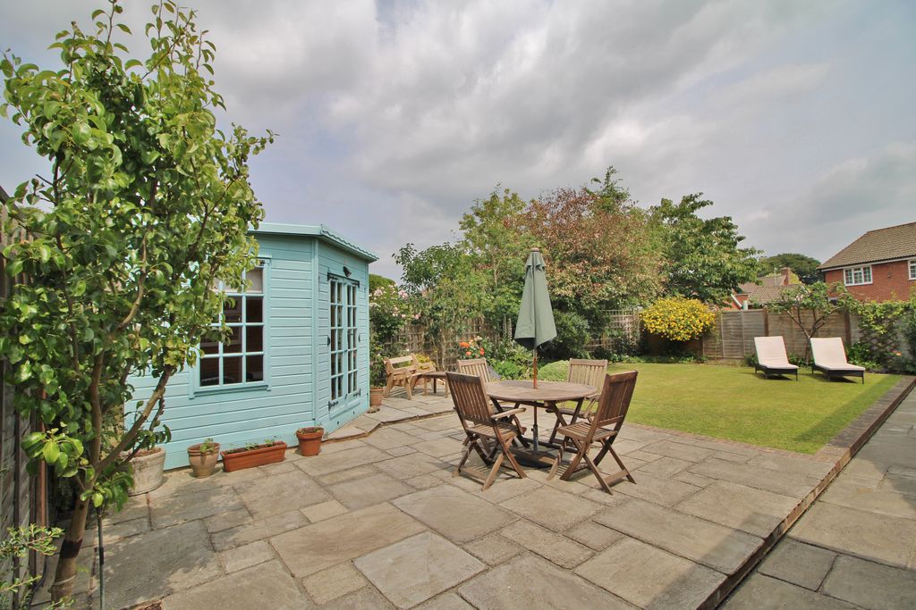 Property photo 2 of 26