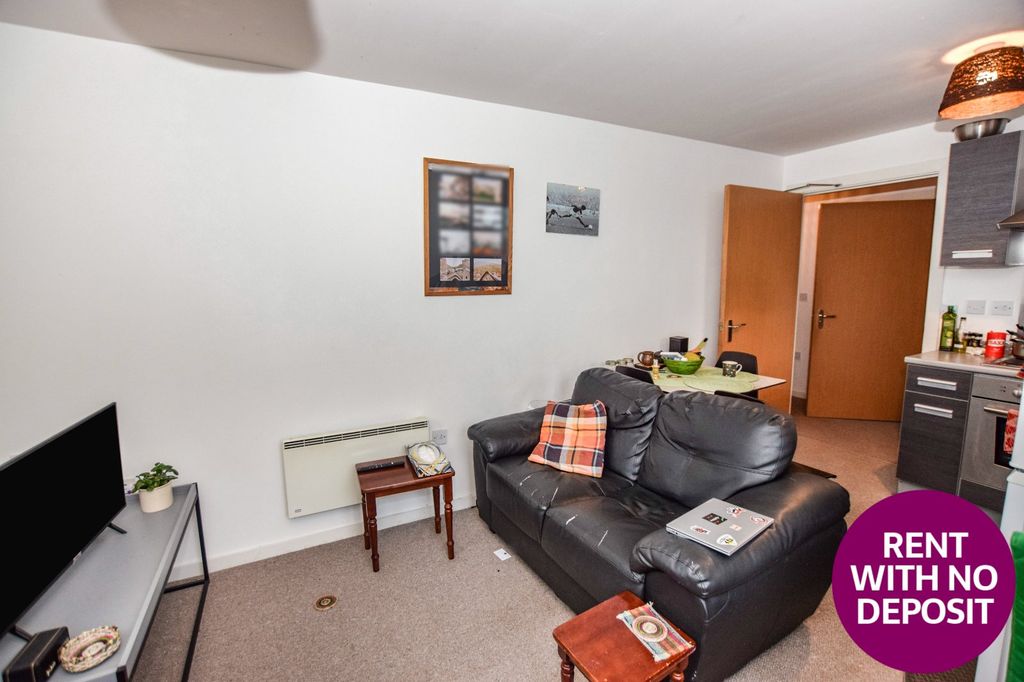 Property photo 3 of 14 Picture No. 16