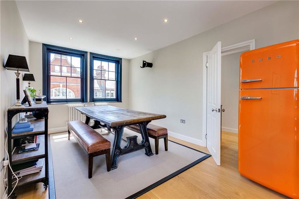 Property photo 2 of 6