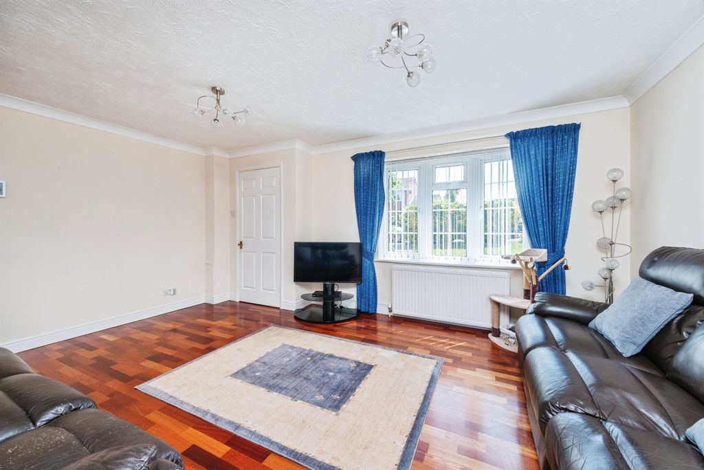Property photo 3 of 24