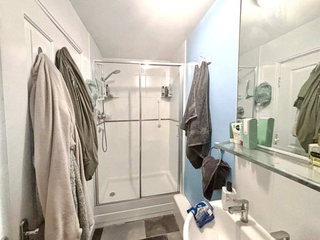 2 bed flat for saleDunsley House Hessle Road, Hull HU4 photo 5