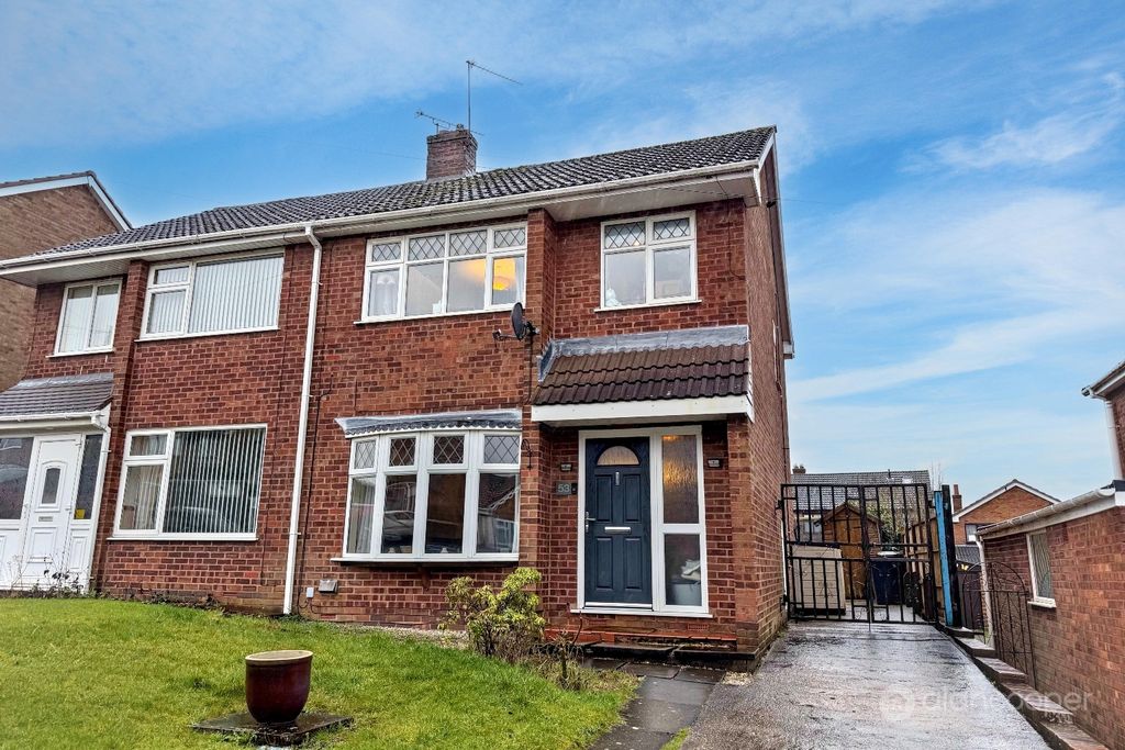 Property photo 1 of 11 4900861