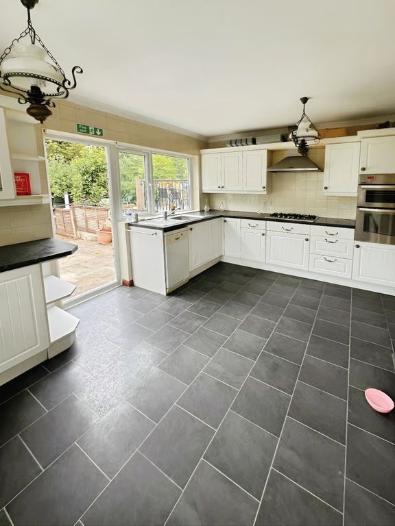 Property photo 3 of 10 B48515Ed-86 20 288 29