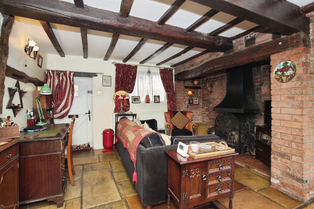 Property photo 2 of 17