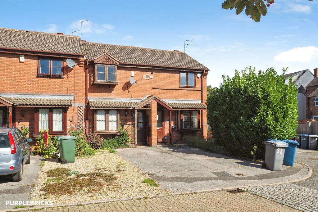 Property photo 1 of 17