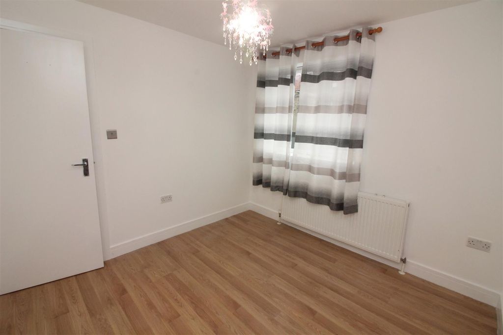 Property photo 2 of 9 Img_0168.Jpg