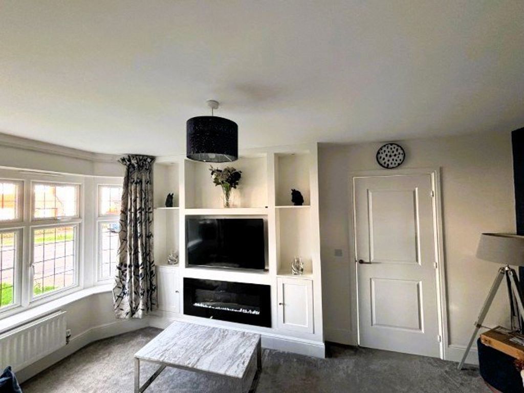 Property photo 3 of 25