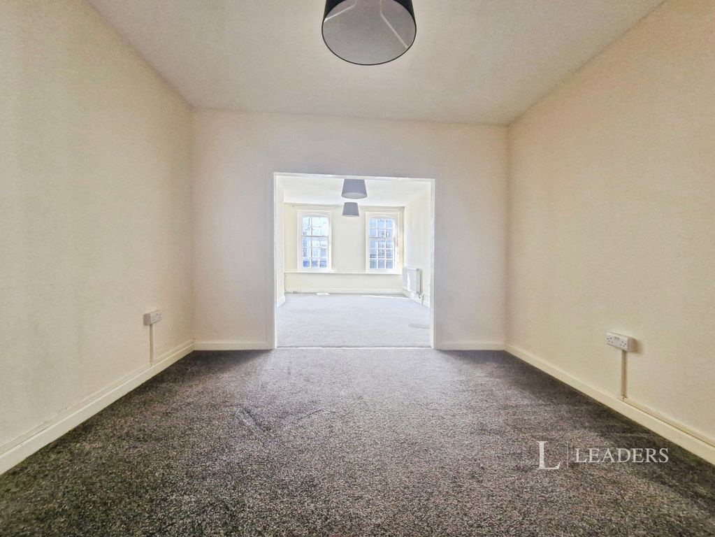 Property photo 3 of 15 Pbox-Img.Jpg