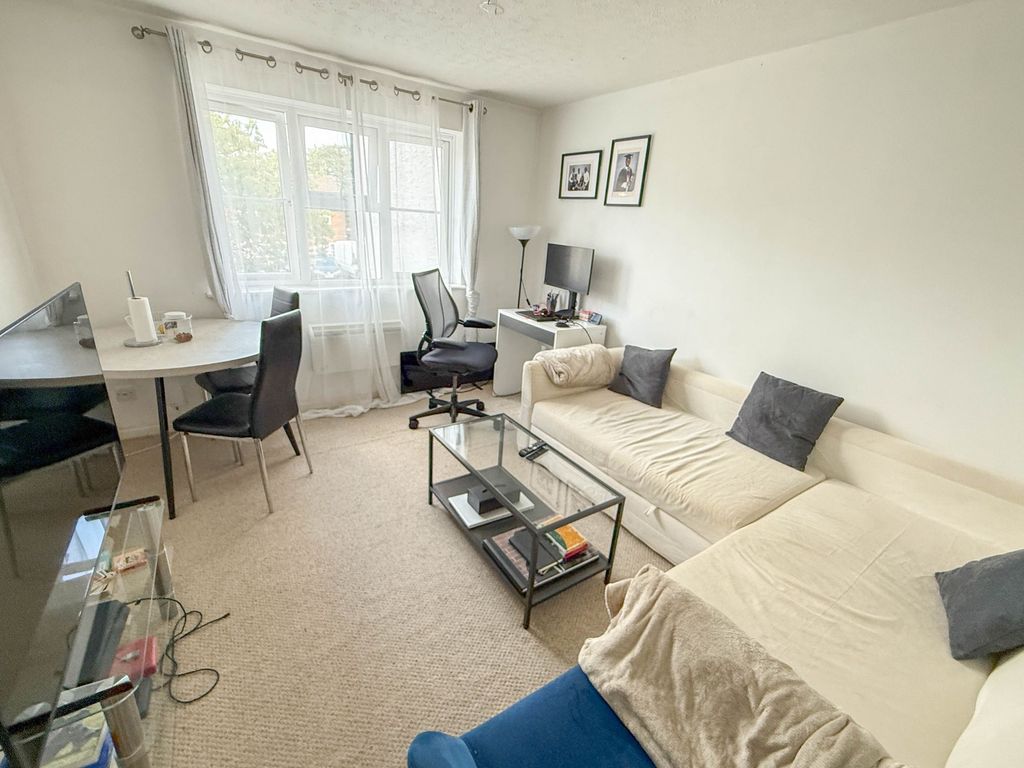 Property photo 2 of 5