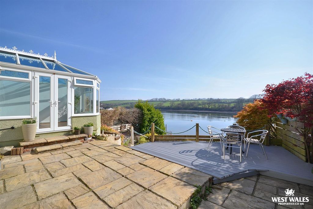 Property photo 1 of 27 Rear Garden
