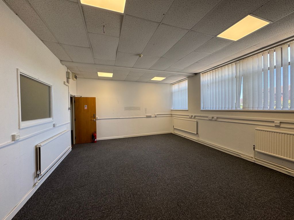 Property photo 1 of 4