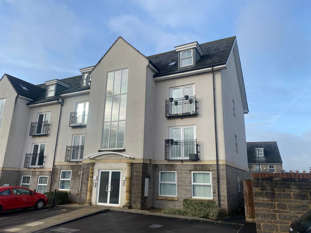 Property photo 1 of 8 Exterior