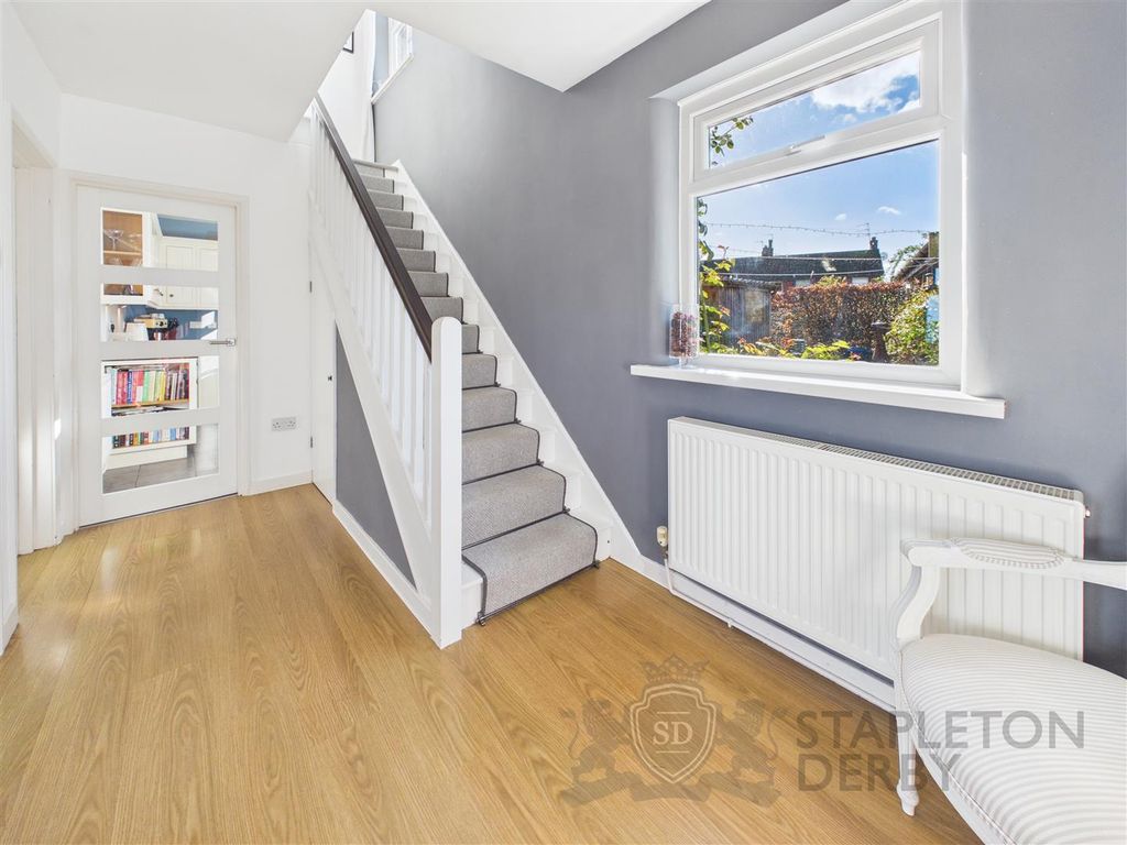 Property photo 2 of 27 Cam04709G0-Pr0364-Still006.Jpg