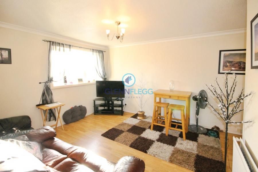 Property photo 2 of 8