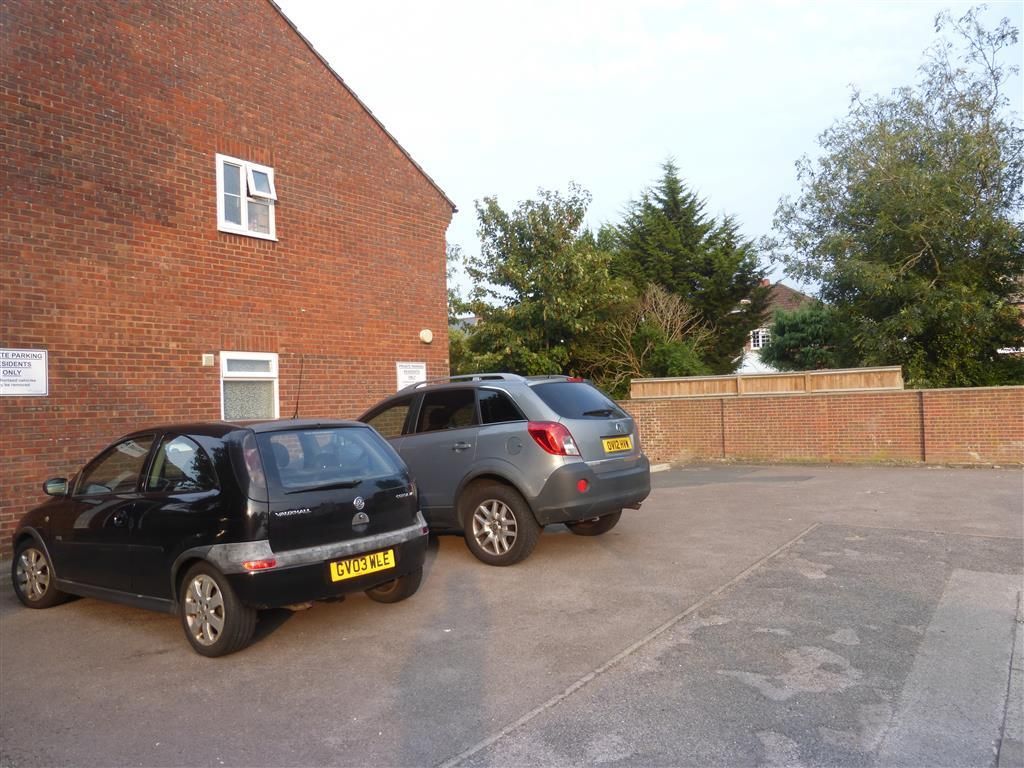 Property photo 2 of 11 Exterior