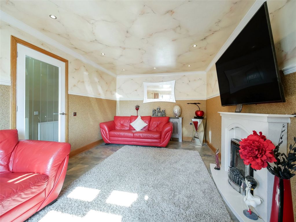 Property photo 2 of 21 Picture No. 04